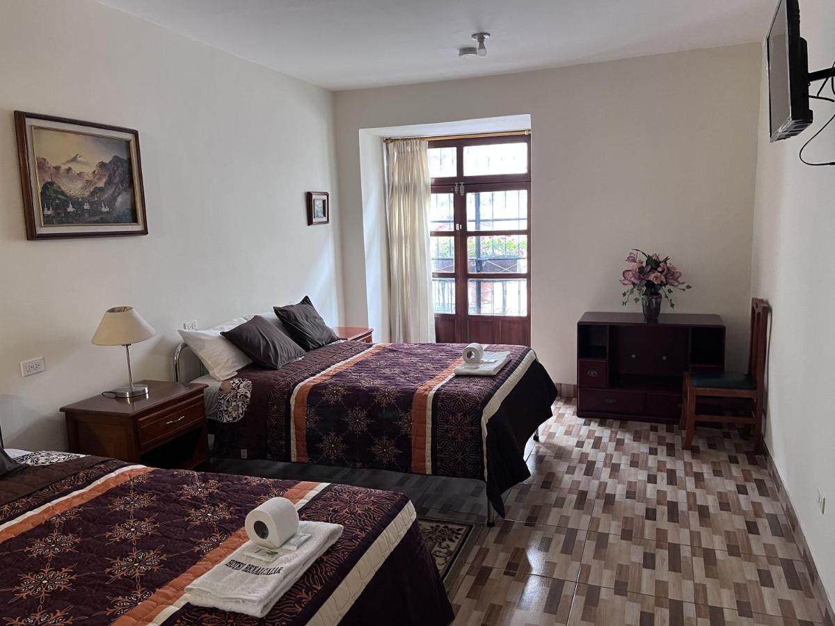 Hostal Benalcazar Quito Luaran gambar
