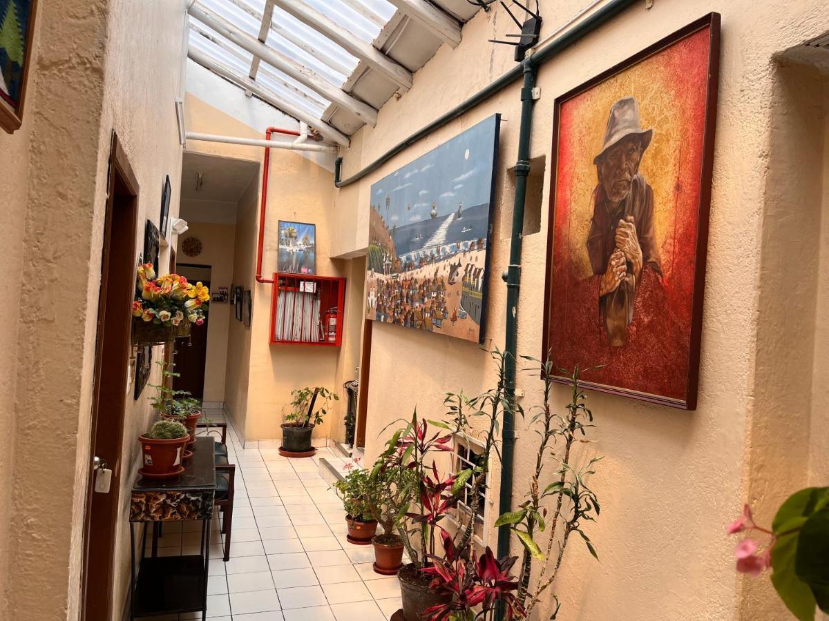 Hostal Benalcazar Quito Luaran gambar