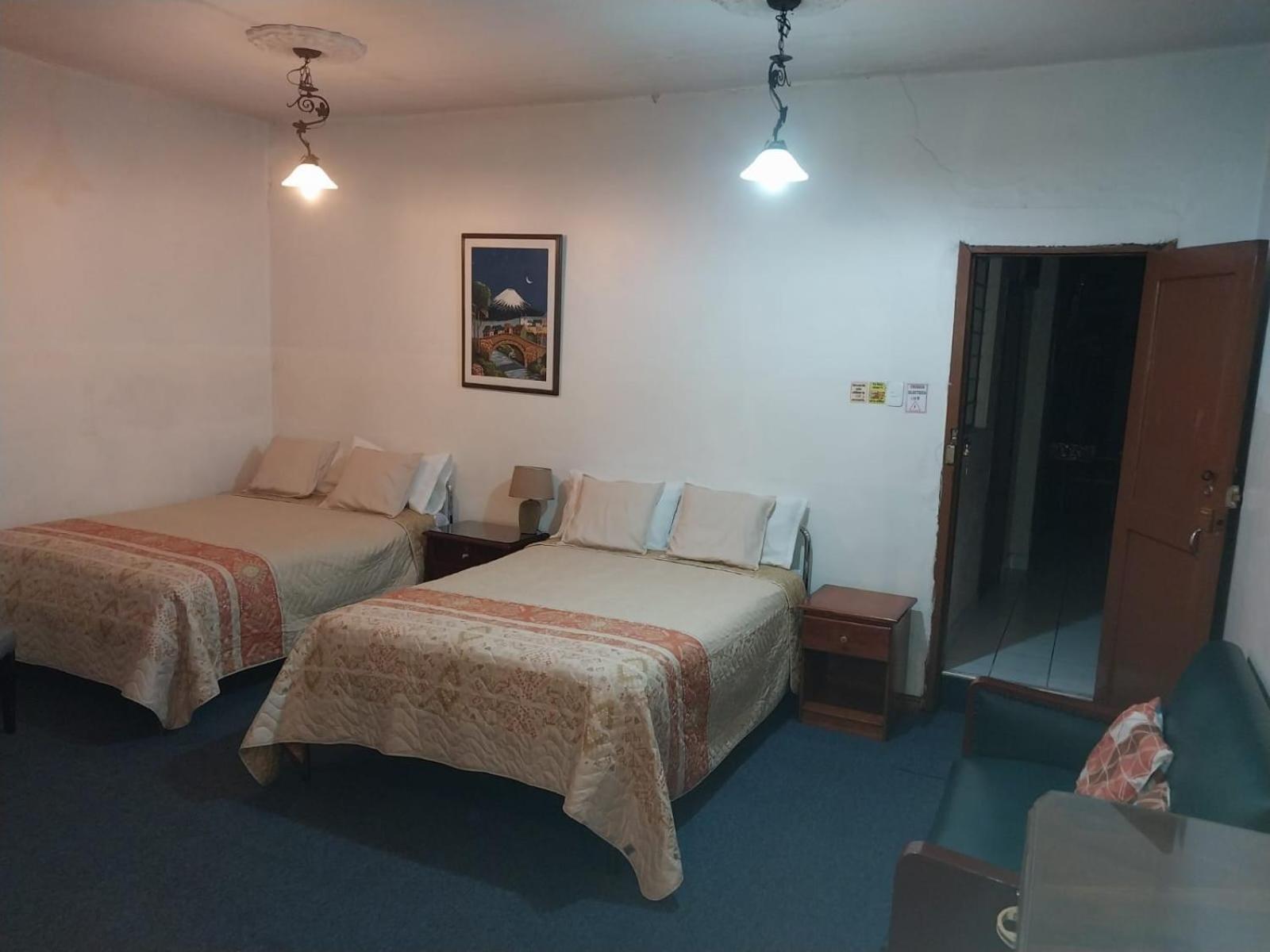 Hostal Benalcazar Quito Luaran gambar