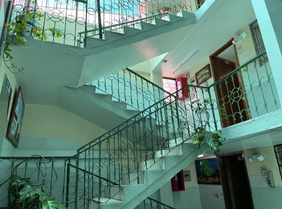 Hostal Benalcazar Quito Luaran gambar